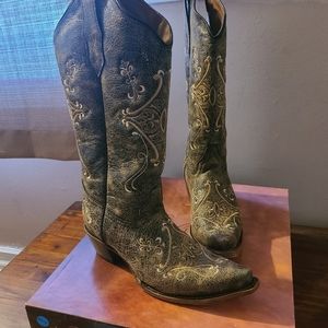 Circle G black crackle/bone embroidery boots